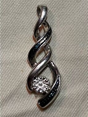Kay Jewelers Sterling Silver and Diamond Twist Pendant